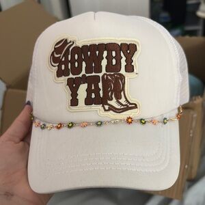 White 'Howdy Y'all' Cap with Floral Chain